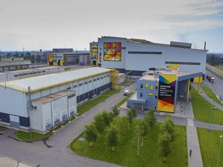 «Інтерпайп» Пінчука адаптує ветеранів з інвалідністю до роботи на виробництві