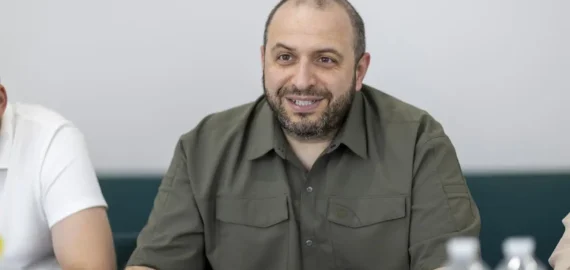 Умєров підтвердив: Україна та РФ домовились про обмін полоненими у форматі “тисяча на тисячу”