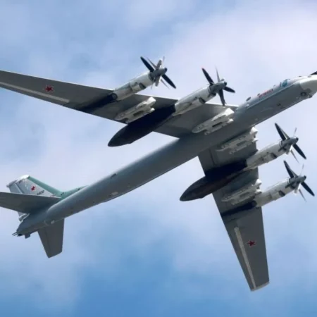 Російські літаки — в хаосі: як “Павутина” змусила авіацію РФ ховатися без доріг