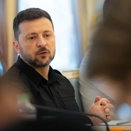 Зеленський планує переговори з Трампом про закупівлю американської зброї