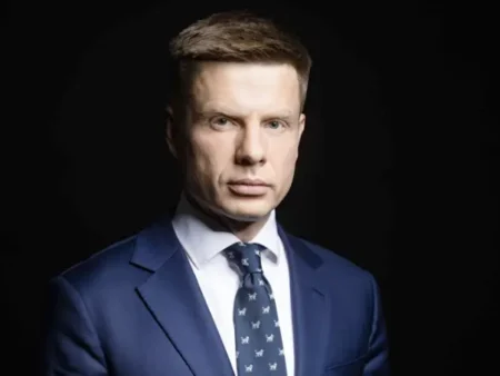 Гаряча суперечка у Раді: Гончаренко звинуватив Зеленського у нехтуванні демобілізацією