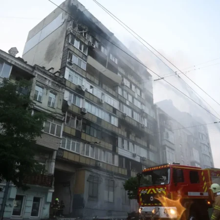 Київ у вогні: “Шахеди”, загиблі, поранені й дим над містом