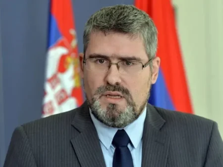 Сербія готова зрадити “братушок” заради квитка в ЄС — заява міністра