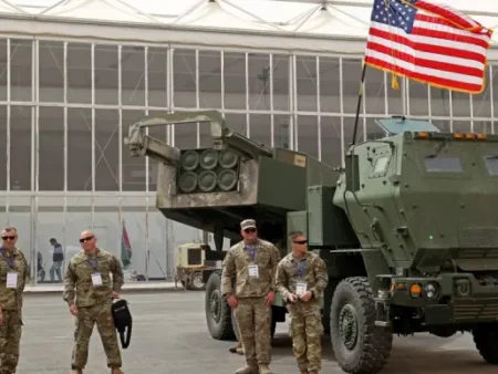 США заморожують частину військової допомоги Україні: ризики для ППО та точних озброєнь