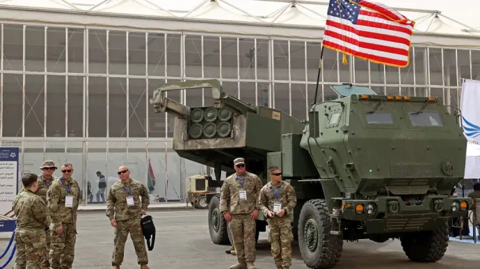 США заморожують частину військової допомоги Україні