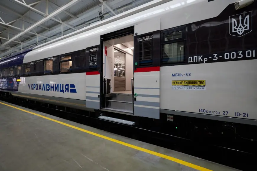 Квиток у Жмеринку дорожчий за переліт у Європу - як перекупи обходять систему Укрзалізниці