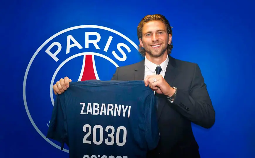 ПСЖ підписав Забарного - рекордний трансфер українця у Францію