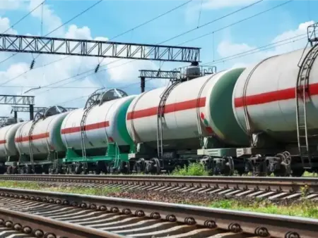Росія рятується бензином із Білорусі після масованих ударів українських дронів