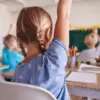 В українських школах хочуть поділити класи на групи по 8–10 учнів